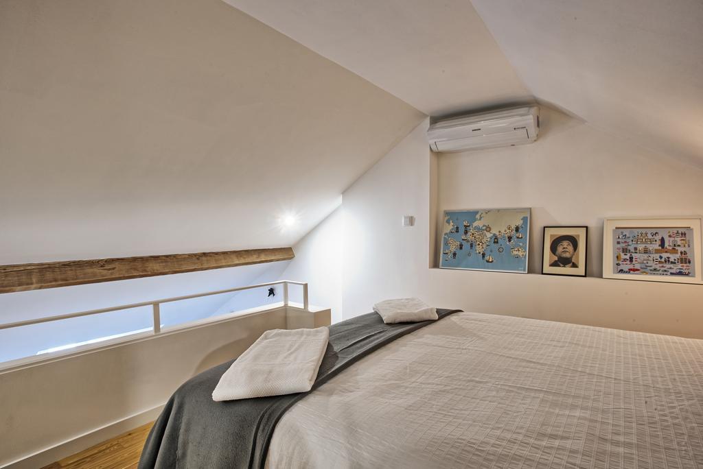 Downtown Boutique Duplex Apartment Lisbon Bagian luar foto